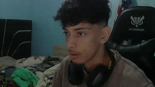 Dark DesireX online show from April 9, 2:01 pm