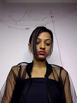 Your-Kitkat online show from January 11, 3:30 pm