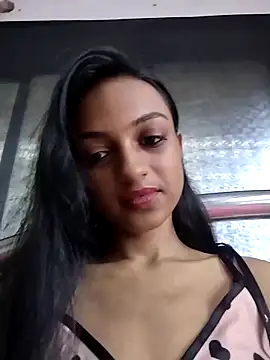 Snapshot of Your-Kitkat chatting on October 4, 8:05 am Your-Kitkat online show from October 4, 8:05 am
