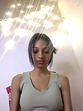 Snapshot of Your-Kitkat chatting on November 18, 7:39 pm Your-Kitkat online show from November 18, 7:39 pm