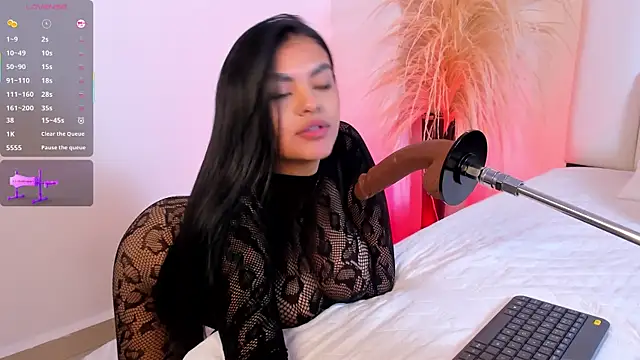 Snapshot of jessica_montez05 chatting on July 8, 5:35 pm jessica montez05 online show from July 8, 5:35 pm