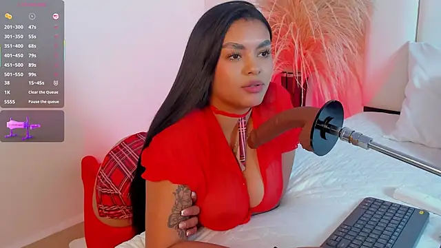 Snapshot of jessica_montez05 chatting on June 12, 5:32 pm jessica montez05 online show from June 12, 5:32 pm