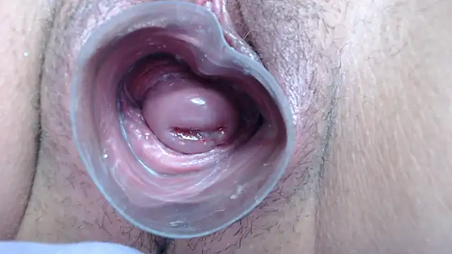 Snapshot of Princess_pussy01 chatting on February 20, 8:22 pm Princess pussy01 online show from February 20, 8:22 pm