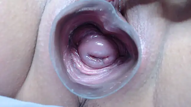 Snapshot of Princess_pussy01 chatting on February 25, 9:47 pm Princess pussy01 online show from February 25, 9:47 pm