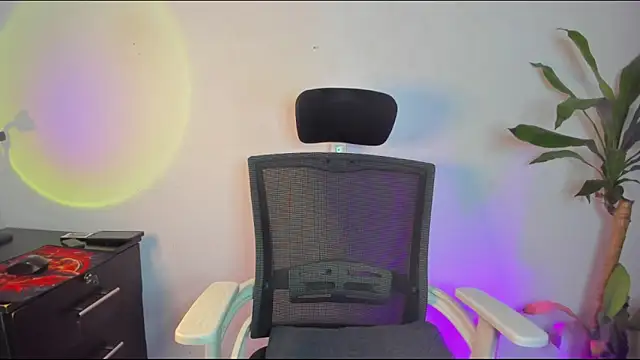 Rosaly Rodman online show from November 13, 7:07 pm