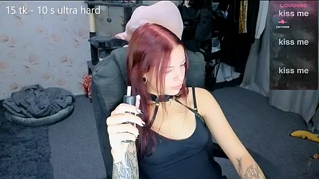 Snapshot of lera_smith chatting on October 2, 10:13 pm lera smith online show from October 2, 10:13 pm
