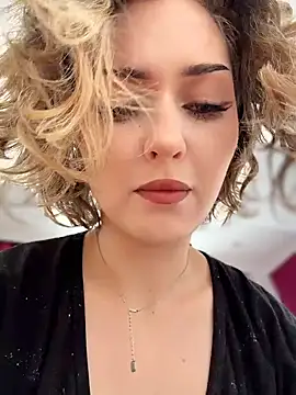 KellyKeler online show from April 1, 10:16 am