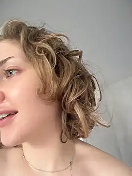 KellyKeler online show from May 31, 12:22 pm