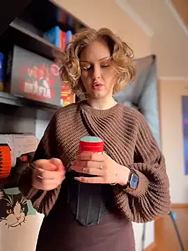 KellyKeler online show from March 25, 10:14 am