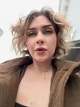 KellyKeler online show from November 25, 11:10 am