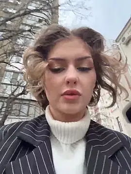 Snapshot of KellyKeler chatting on February 18, 1:29 pm KellyKeler online show from February 18, 1:29 pm