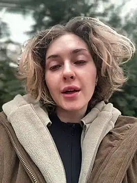 Snapshot of KellyKeler chatting on January 10, 10:21 am KellyKeler online show from January 10, 10:21 am