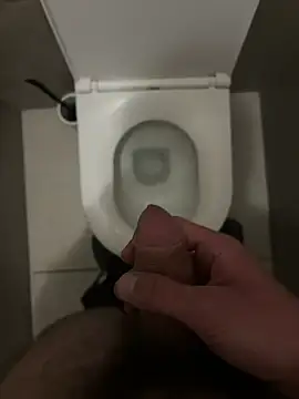 hugehairycock 98 online show from October 31, 6:04 pm