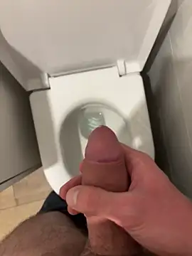 hugehairycock 98 online show from November 30, 10:32 pm