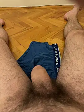 Snapshot of hugehairycock_98 chatting on July 15, 4:19 am hugehairycock 98 online show from July 15, 4:19 am