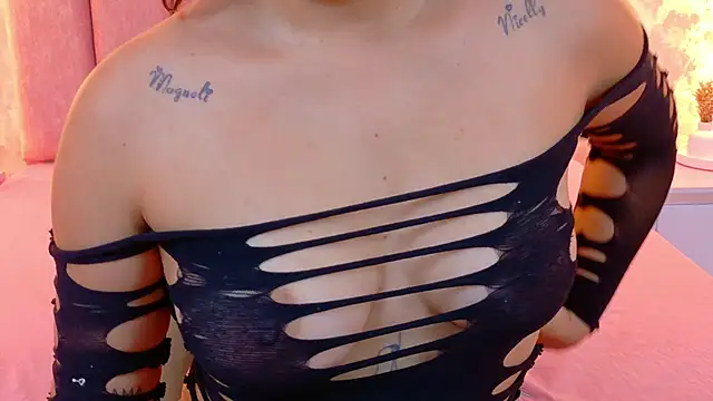 JasmineRhodes online show from February 11, 1:11 pm