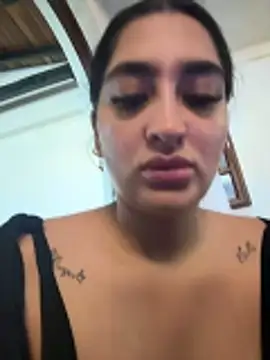 JasmineRhodes online show from May 28, 12:22 pm
