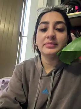 JasmineRhodes online show from April 22, 12:12 pm