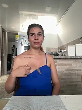 AllieYourGirl online show from February 7, 7:33 pm