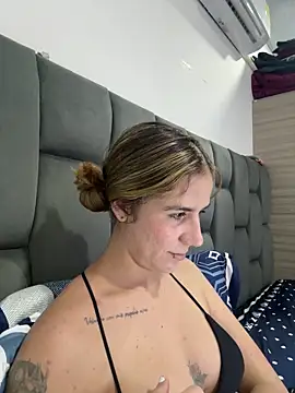 AllieYourGirl online show from April 5, 12:28 am