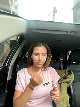 AllieYourGirl online show from November 1, 6:46 pm