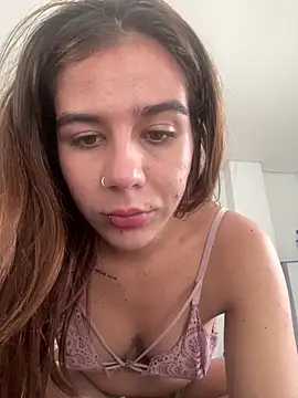 AllieYourGirl online show from November 2, 4:34 pm