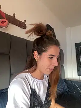 AllieYourGirl online show from November 24, 7:03 pm