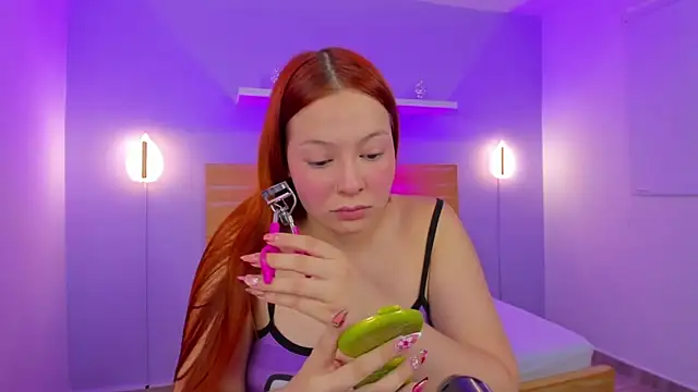 kitty sweeety  online show from May 29, 1:06 pm