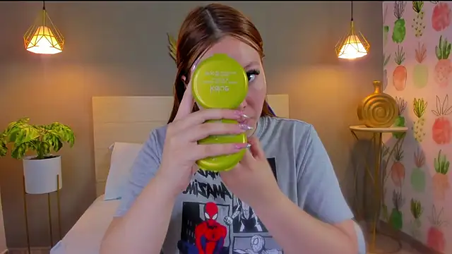 kitty sweeety  online show from April 9, 12:33 pm