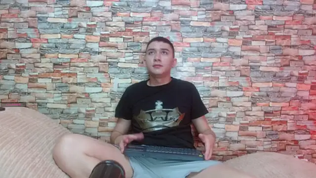 Snapshot of nicoo_2036 chatting on October 1, 1:48 pm nicoo 2036 online show from October 1, 1:48 pm
