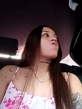 Arii collins1 online show from September 18, 1:58 pm
