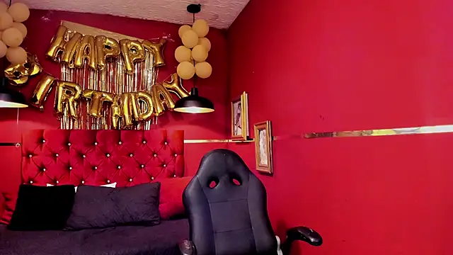 Snapshot of Anissa_Ali chatting on June 13, 12:47 pm Anissa Ali online show from June 13, 12:47 pm