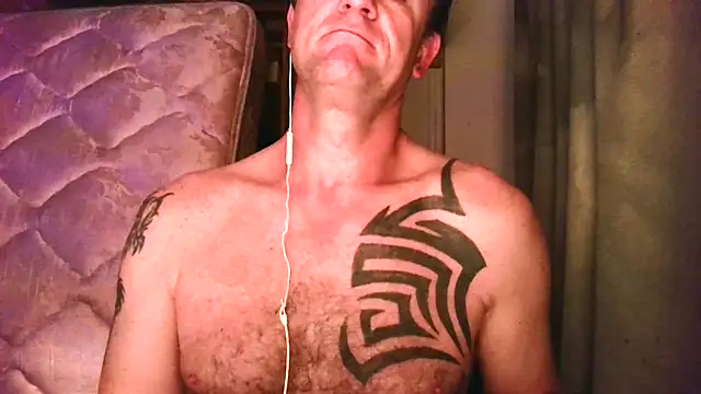 Snapshot of Yournaughty chatting on November 17, 5:55 am Yournaughty online show from November 17, 5:55 am