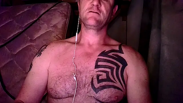 Yournaughty online show from May 7, 4:06 am
