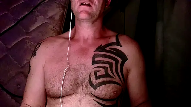 Yournaughty online show from May 4, 4:05 am
