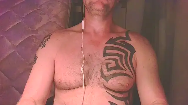 Snapshot of Yournaughty chatting on October 27, 4:13 am Yournaughty online show from October 27, 4:13 am