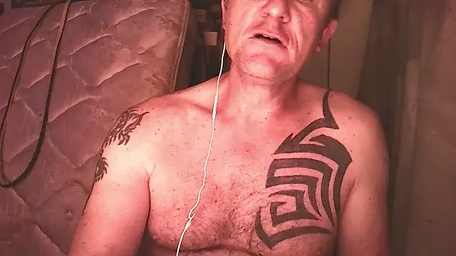 Yournaughty online show from May 21, 4:43 am