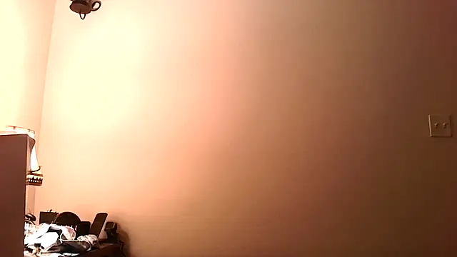 Yournaughty online show from May 14, 4:09 am