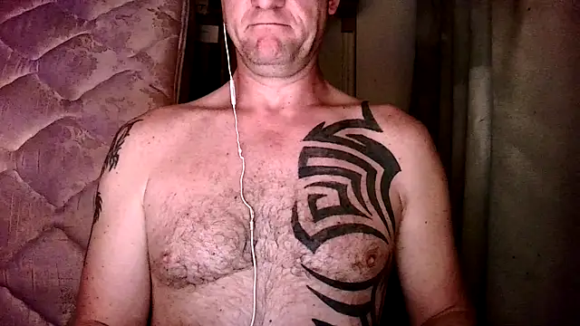 Snapshot of Yournaughty chatting on November 6, 4:49 am Yournaughty online show from November 6, 4:49 am