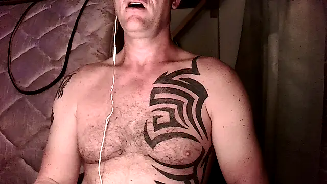Yournaughty online show from June 2, 5:29 am