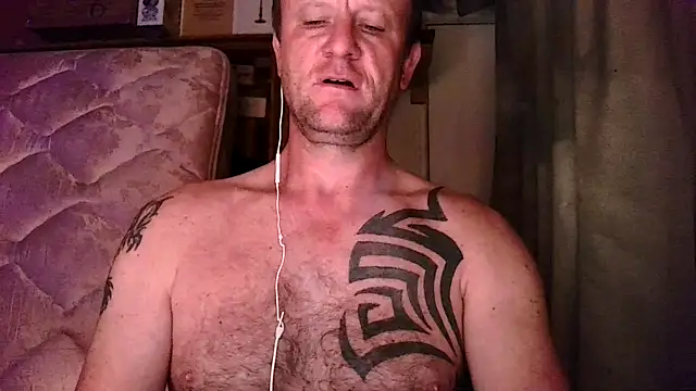 Snapshot of Yournaughty chatting on November 3, 4:39 am Yournaughty online show from November 3, 4:39 am