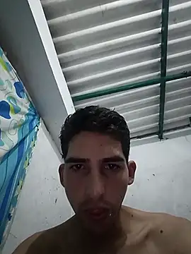 Snapshot of ranbomanel chatting on February 18, 11:23 pm ranbomanel online show from February 18, 11:23 pm