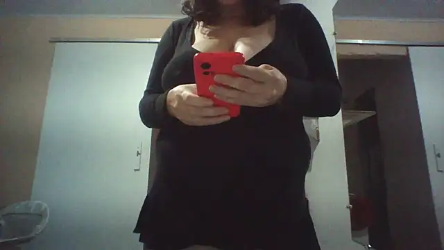 Vanessinhadappkrosa online show from June 26, 3:40 pm