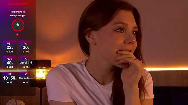 Nora  Ray online show from September 12, 4:40 pm