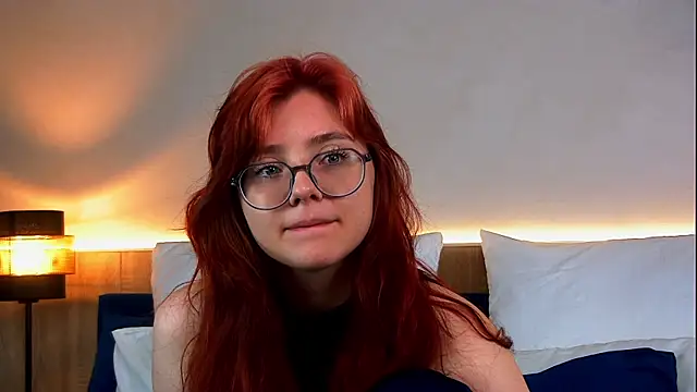 Nora  Ray online show from May 29, 7:20 pm