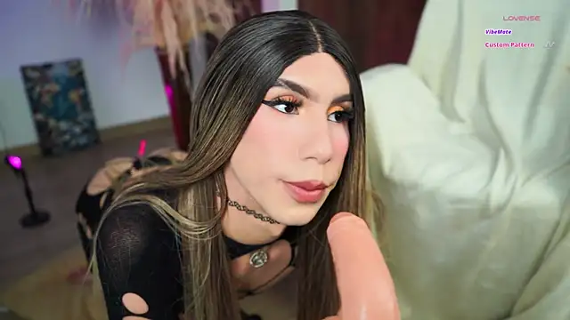 Samantha Magic online show from November 9, 1:42 am