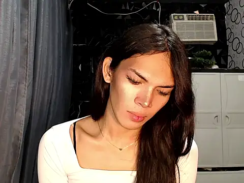 Snapshot of ladyhotcuming chatting on July 8, 10:32 pm ladyhotcuming online show from July 8, 10:32 pm