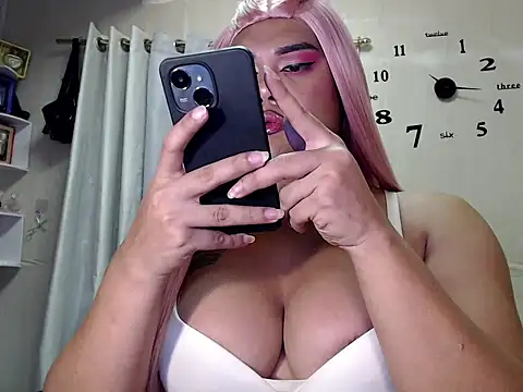 ladyhotcuming online show from March 23, 11:54 am