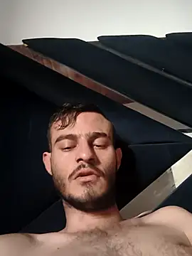 bigcockwhite777 online show from March 13, 9:42 pm