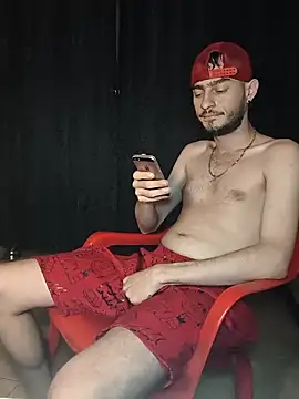 bigcockwhite777 online show from October 26, 8:42 pm